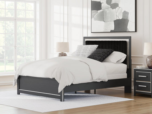 Cama tapizada Zuraleus Queen con panel