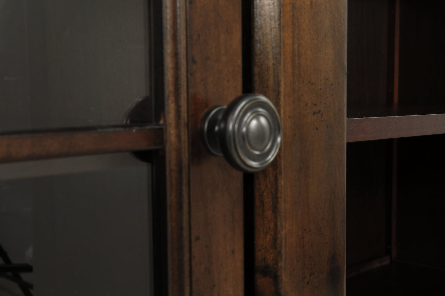 Soporte de TV Roddinton XL con opción de chimenea