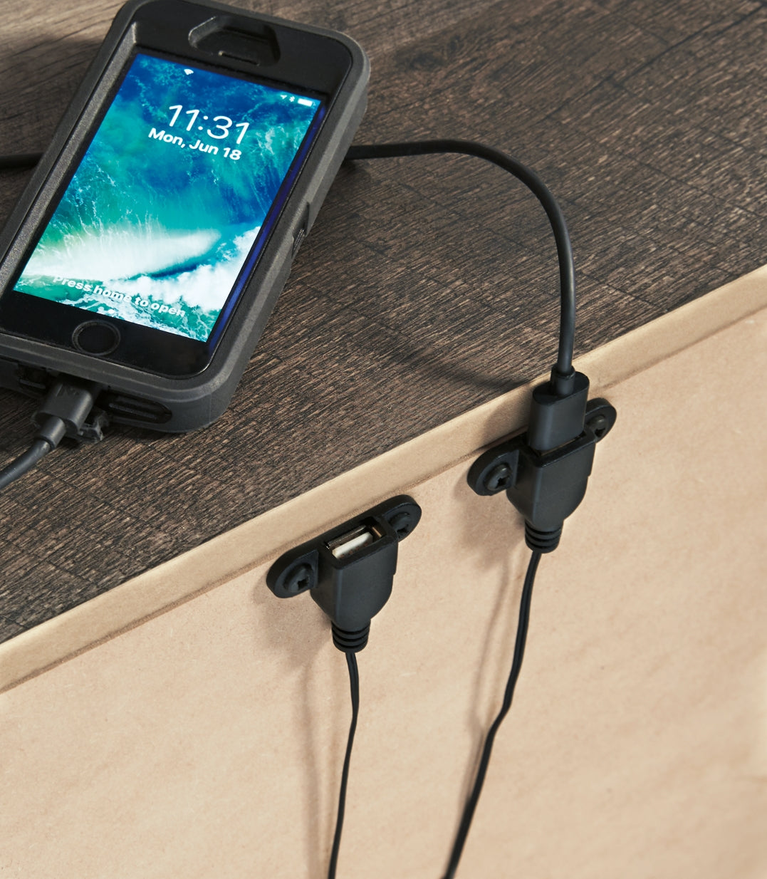 Mesita de noche Wynnlow de dos cajones