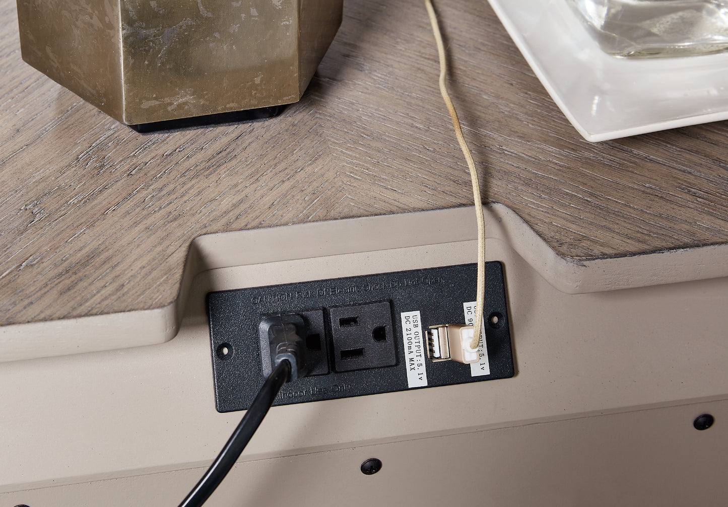 Mesita de noche Blairhurst de tres cajones