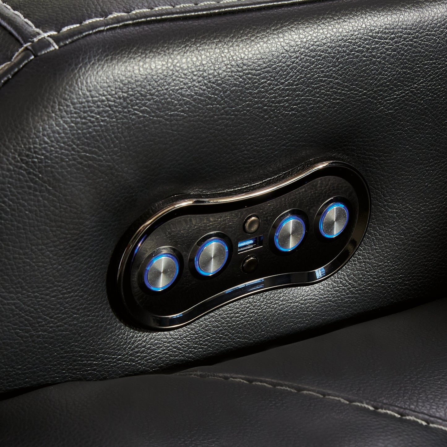 Sillón reclinable eléctrico Caveman Den con reposacabezas ajustable