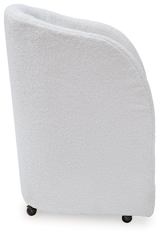 Silla de comedor Rowanbeck UPH con brazos (2/CN)