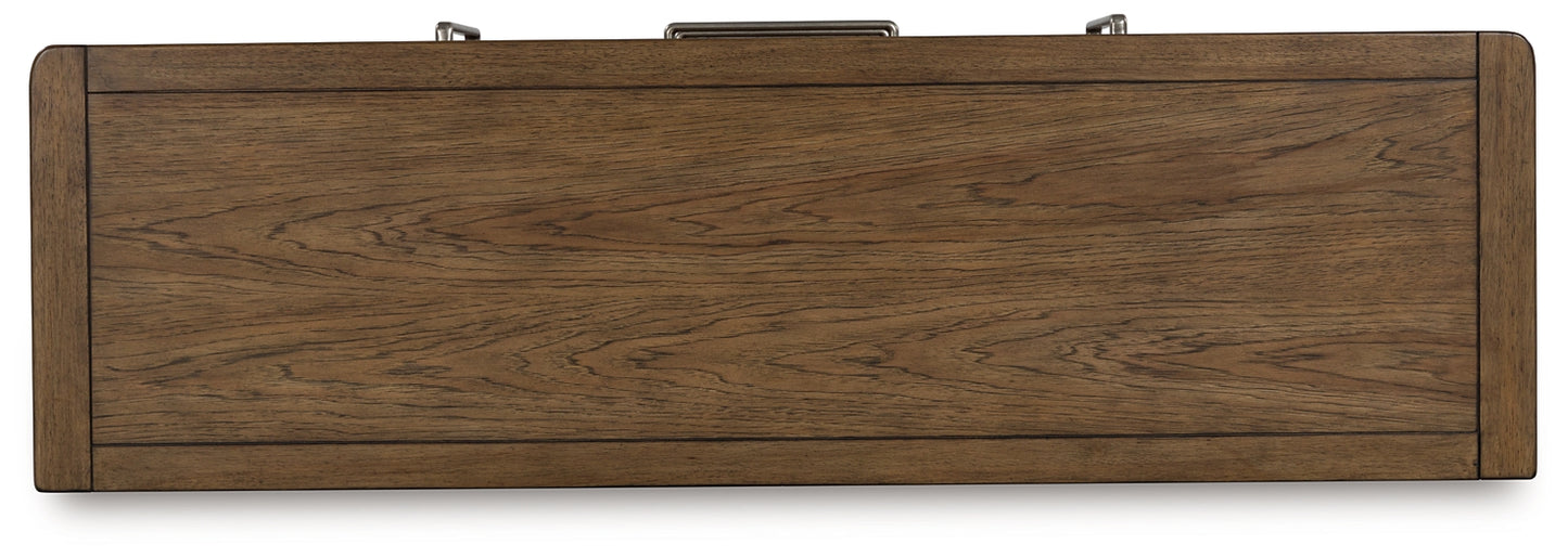 Camarero del comedor de Cabalynn