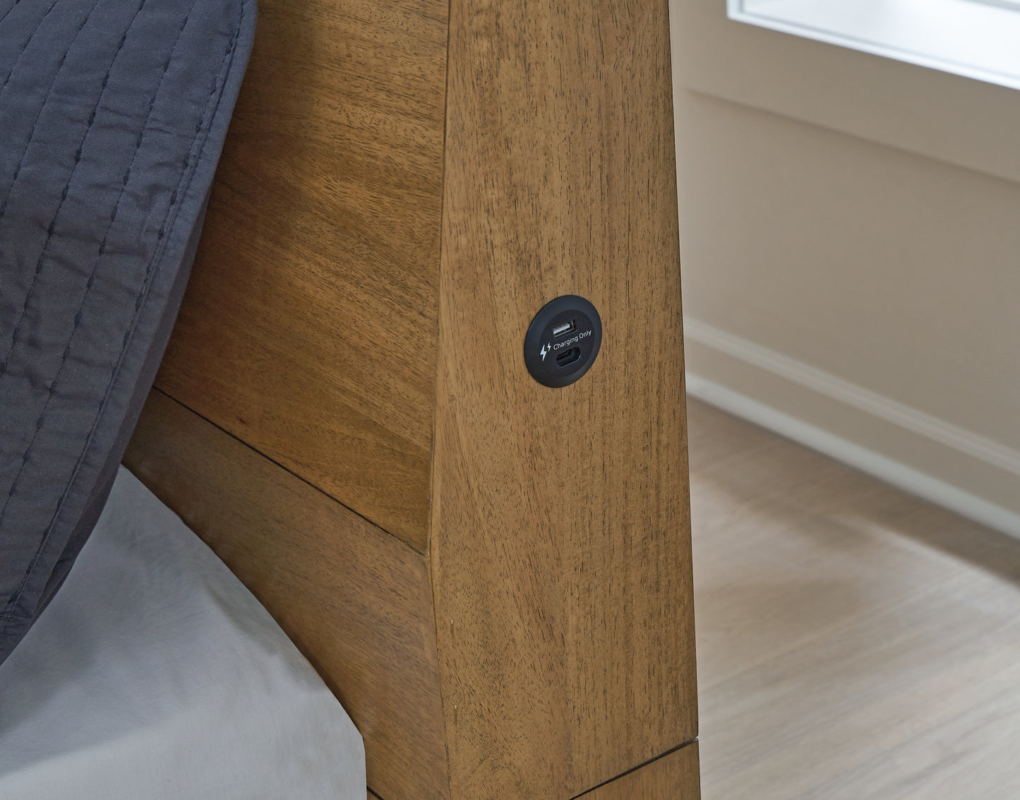 B833/56/58/97 : B833B4