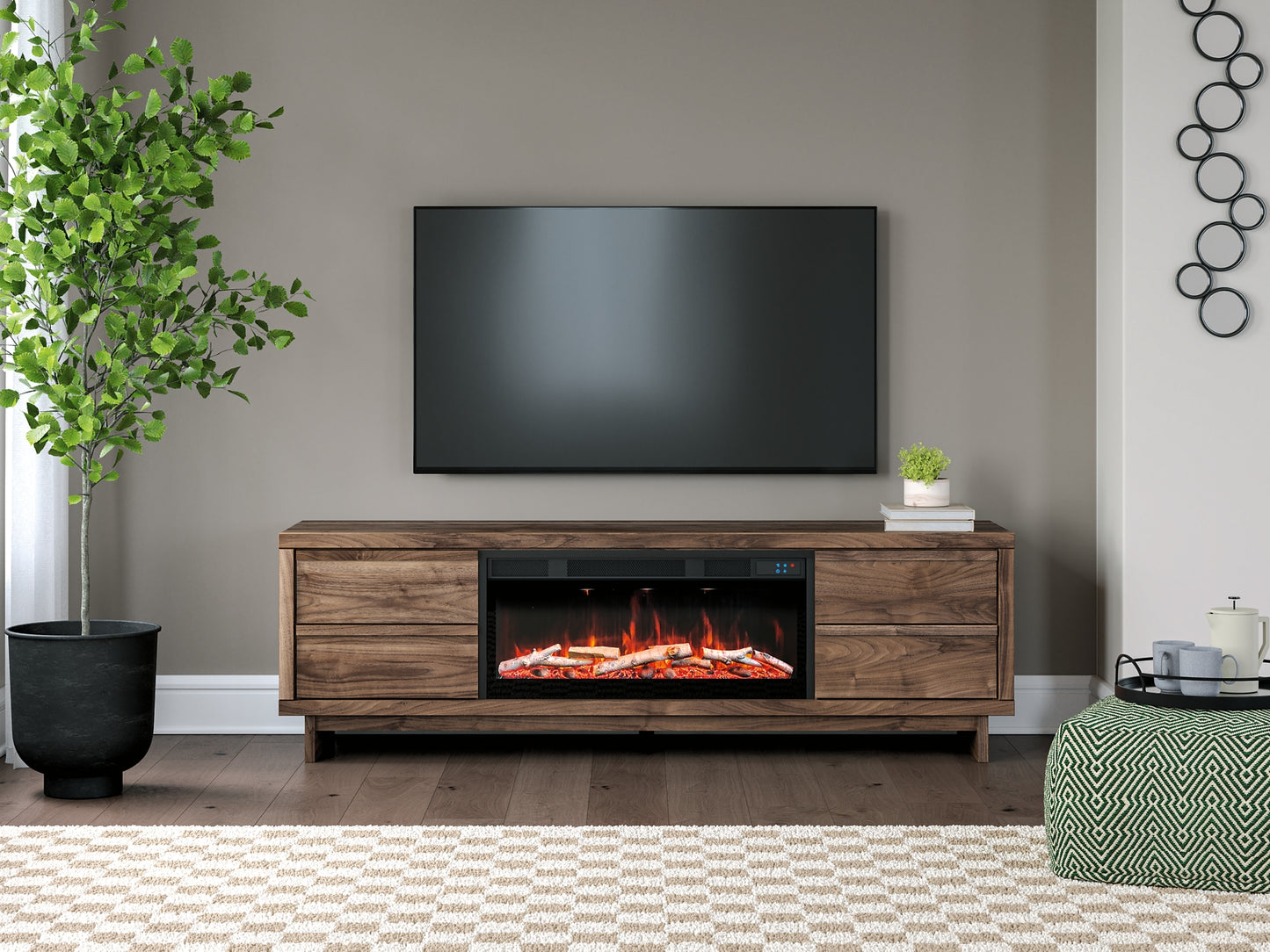 Soporte de TV Zadilyn de 72" con chimenea eléctrica