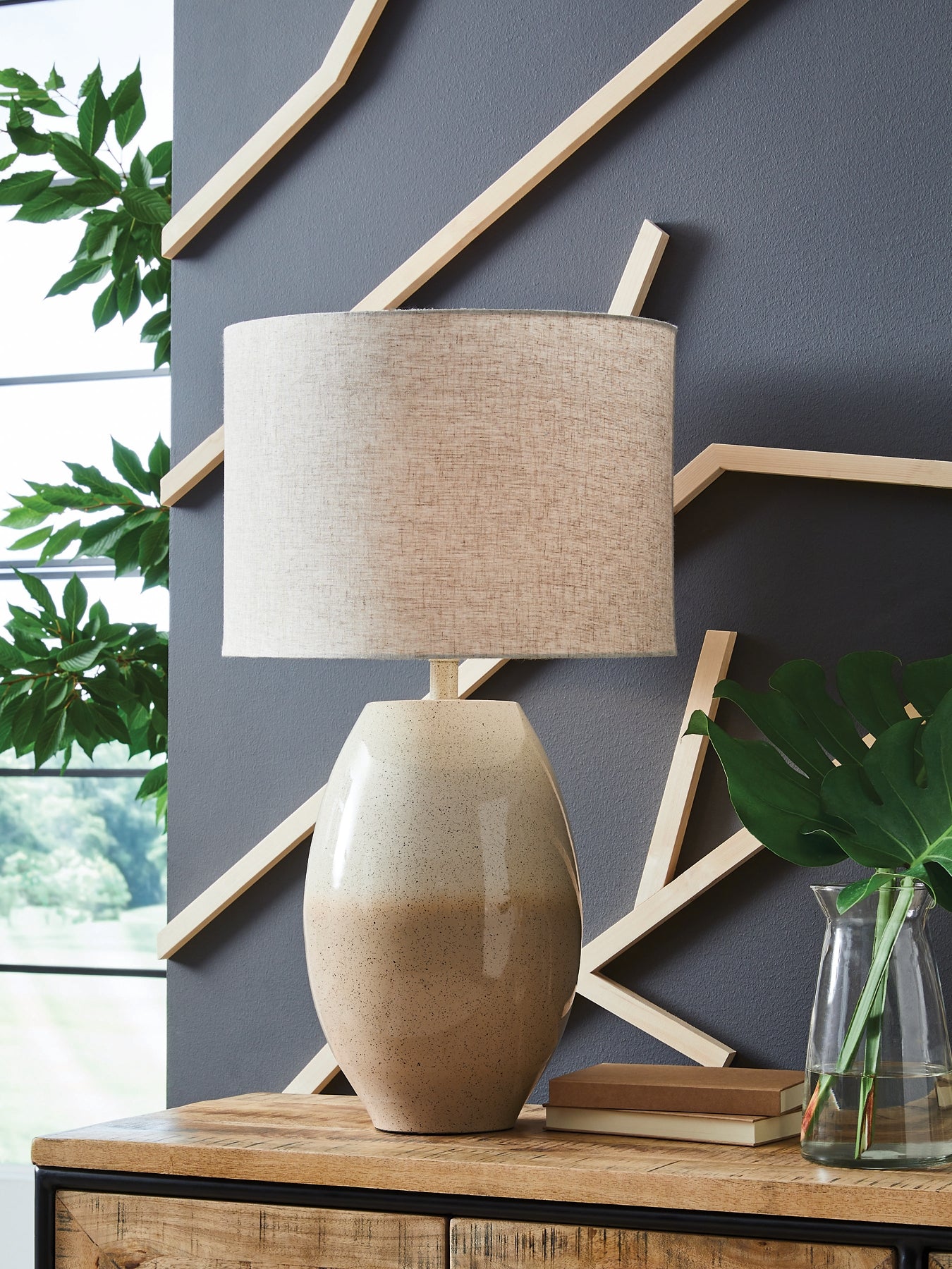 Lámpara de mesa metálica Linas (1/CN)