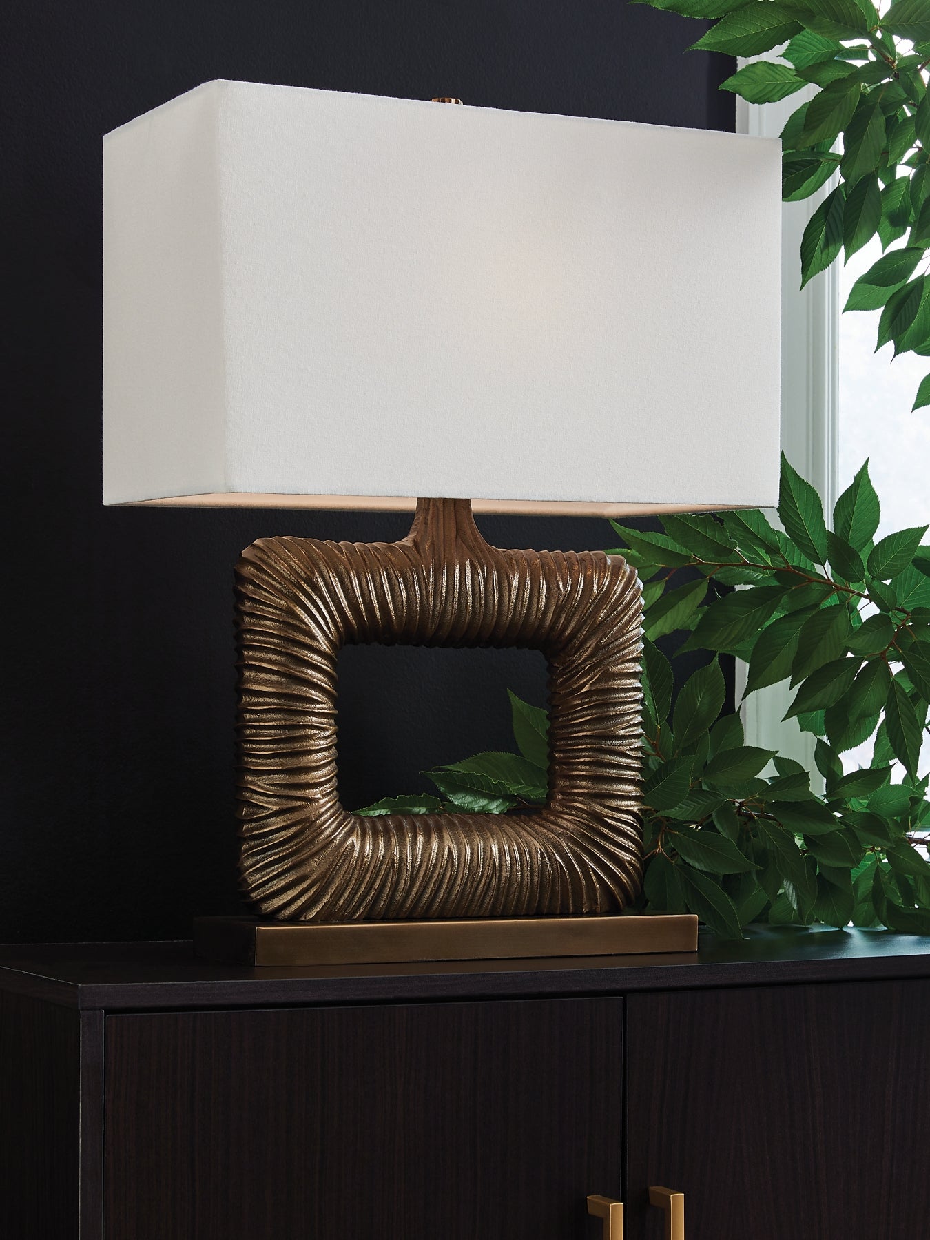 Lámpara de mesa metálica Garronby (1/CN)