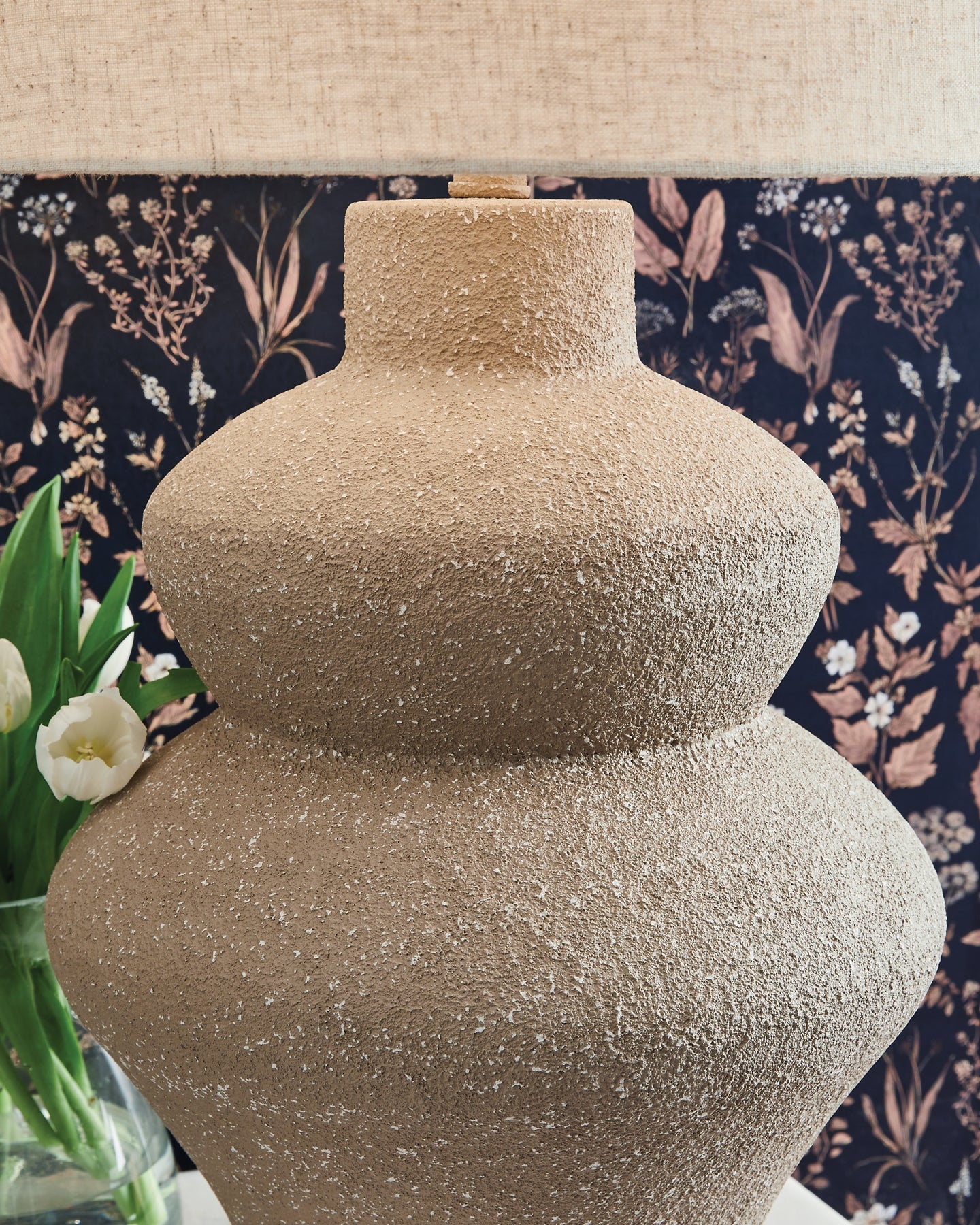 Lámpara de mesa metálica Jossleigh (1/CN)