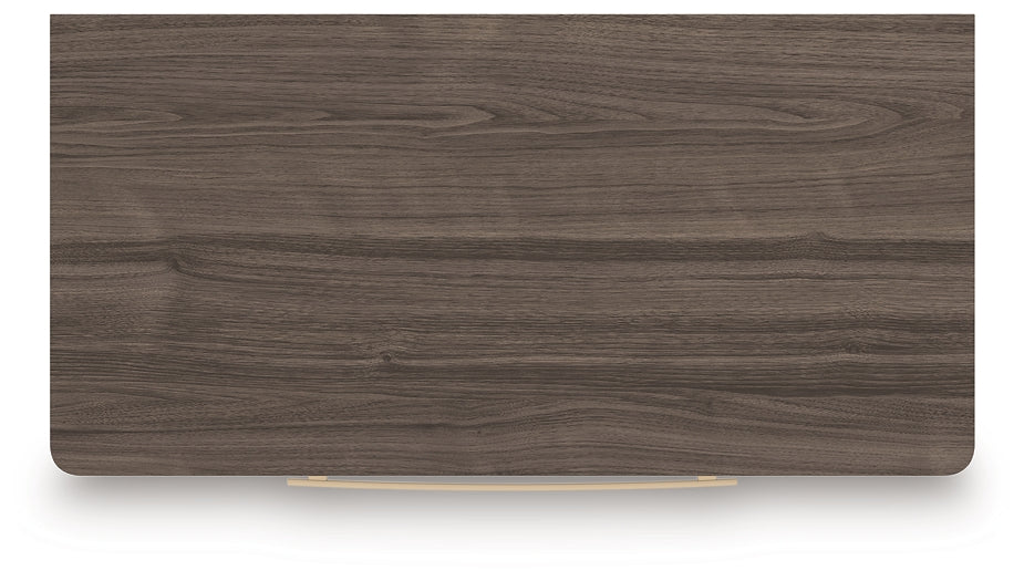 Cómoda Kendanport de cinco cajones