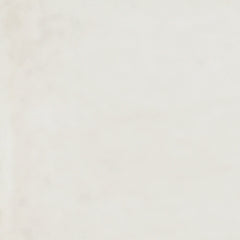 Cama Realyn de tamaño completo con tocador con espejo, cómoda y mesita de noche