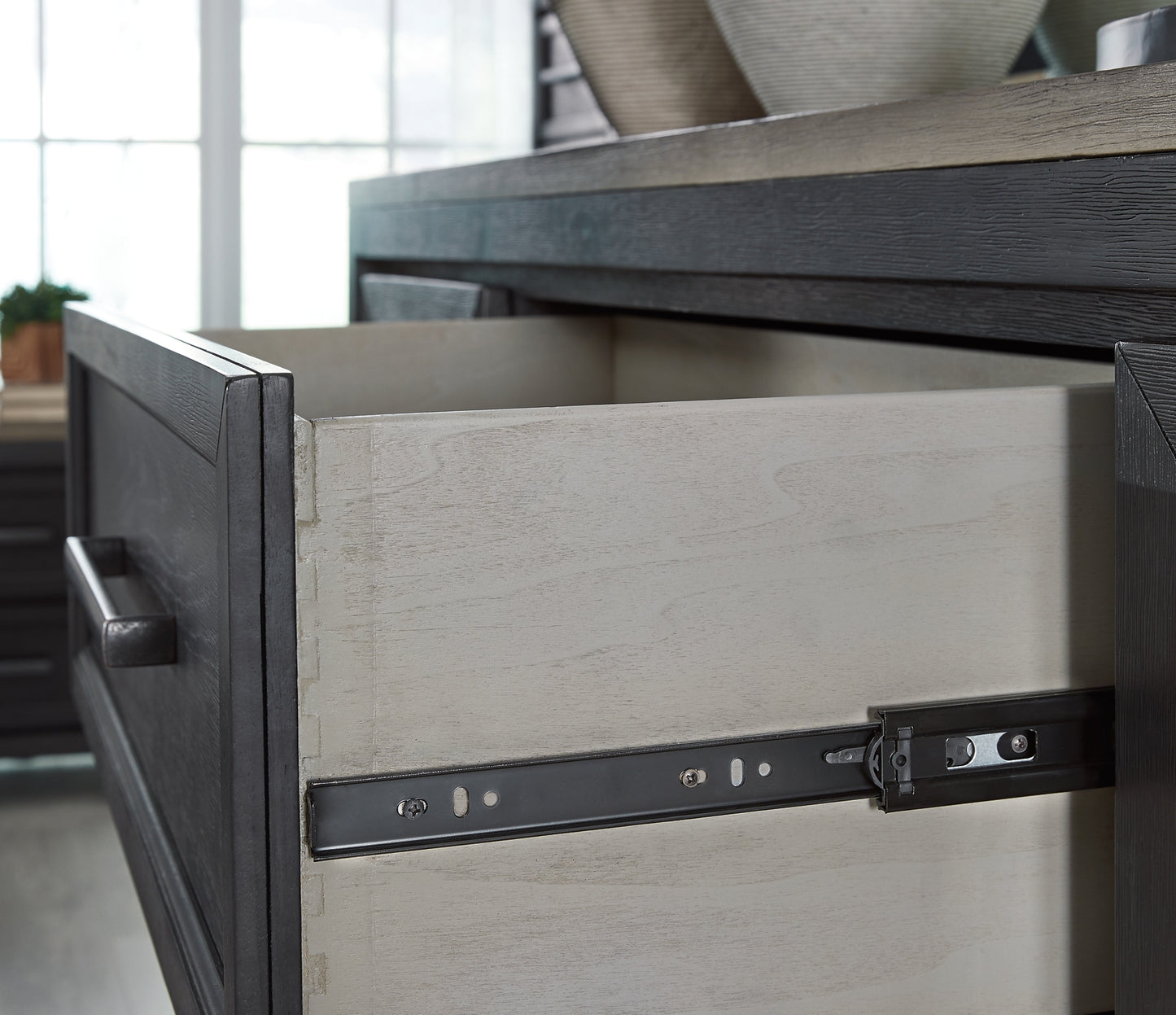 Cama Foyland King con cabecero y tocador con espejo