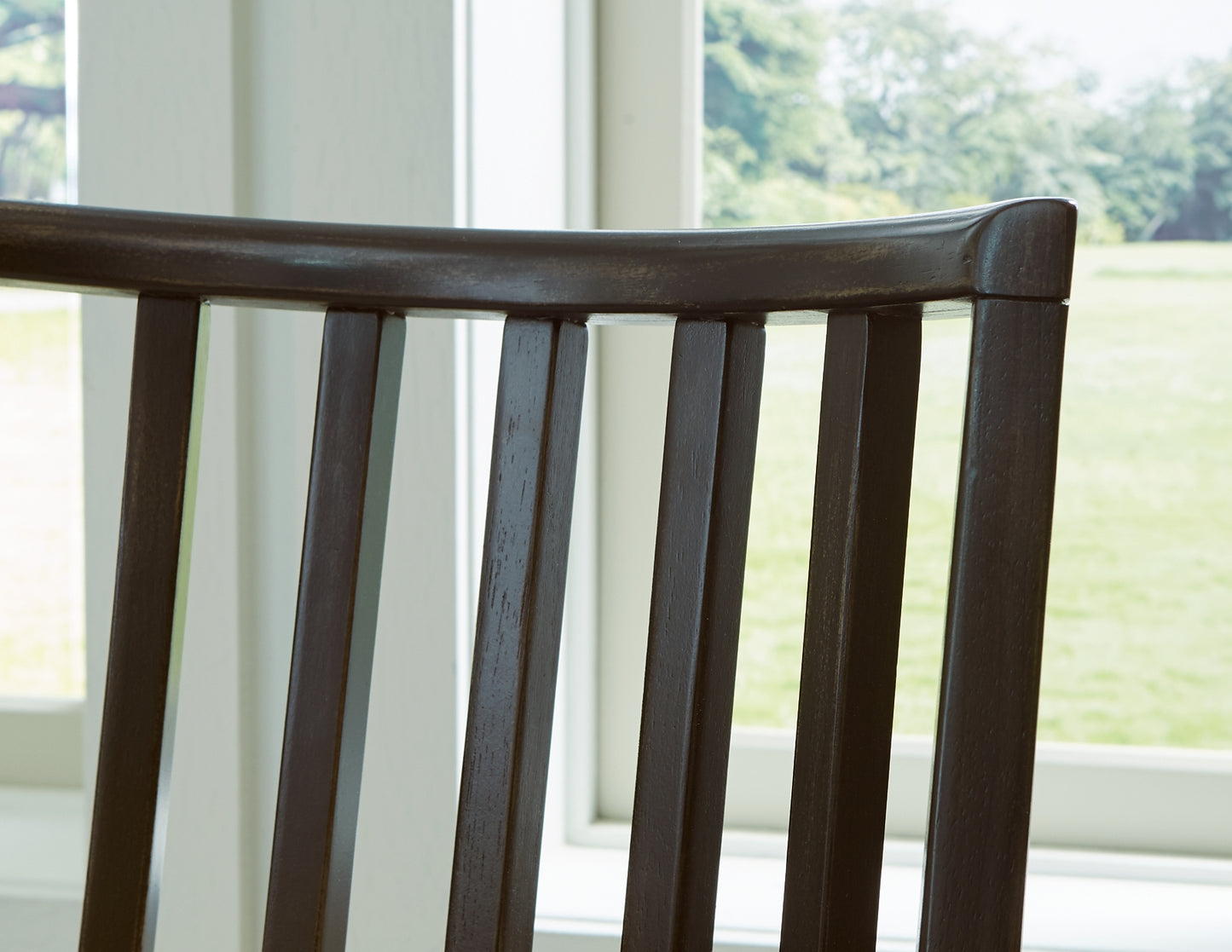 Mesa de comedor Galliden y 8 sillas