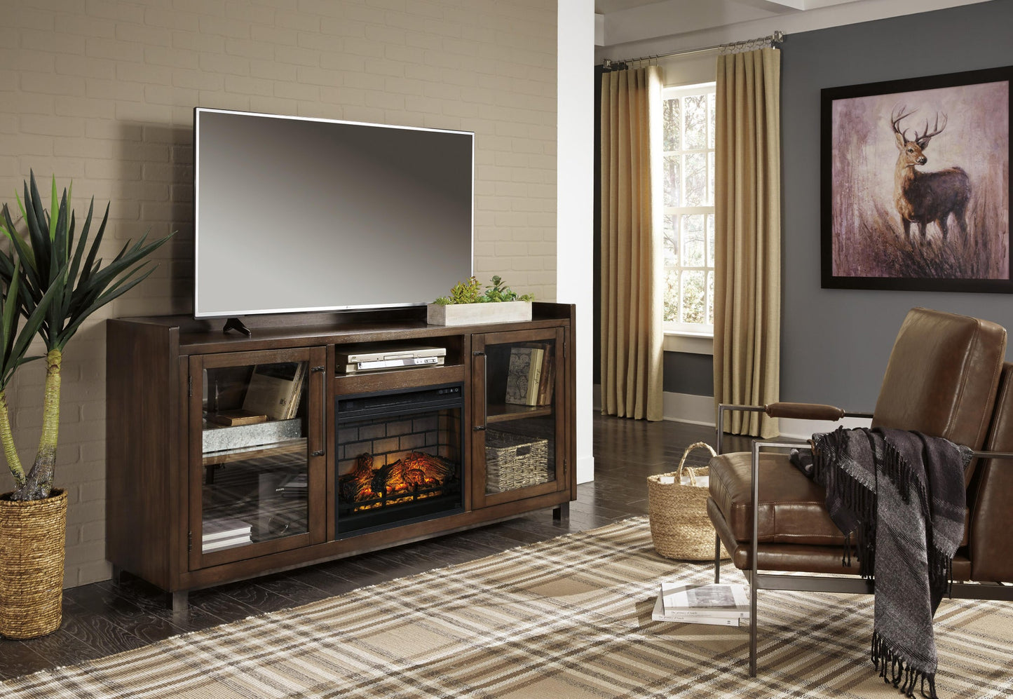 Soporte para TV Starmore de 70" con chimenea eléctrica