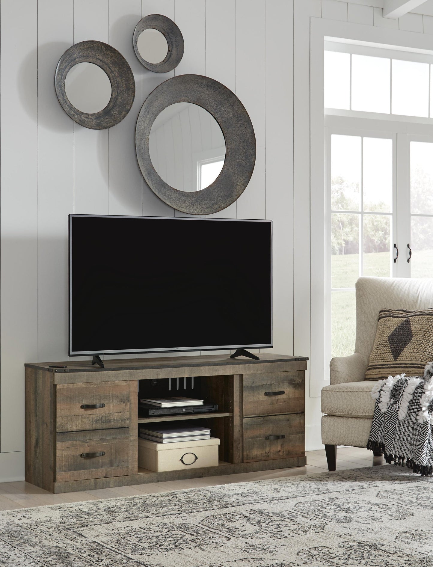 Soporte para TV Trinell LG con opción de chimenea