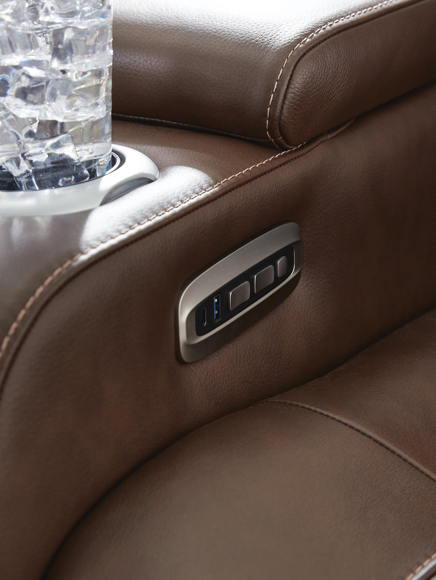 Sillón reclinable eléctrico de alto impacto con reposacabezas ajustable