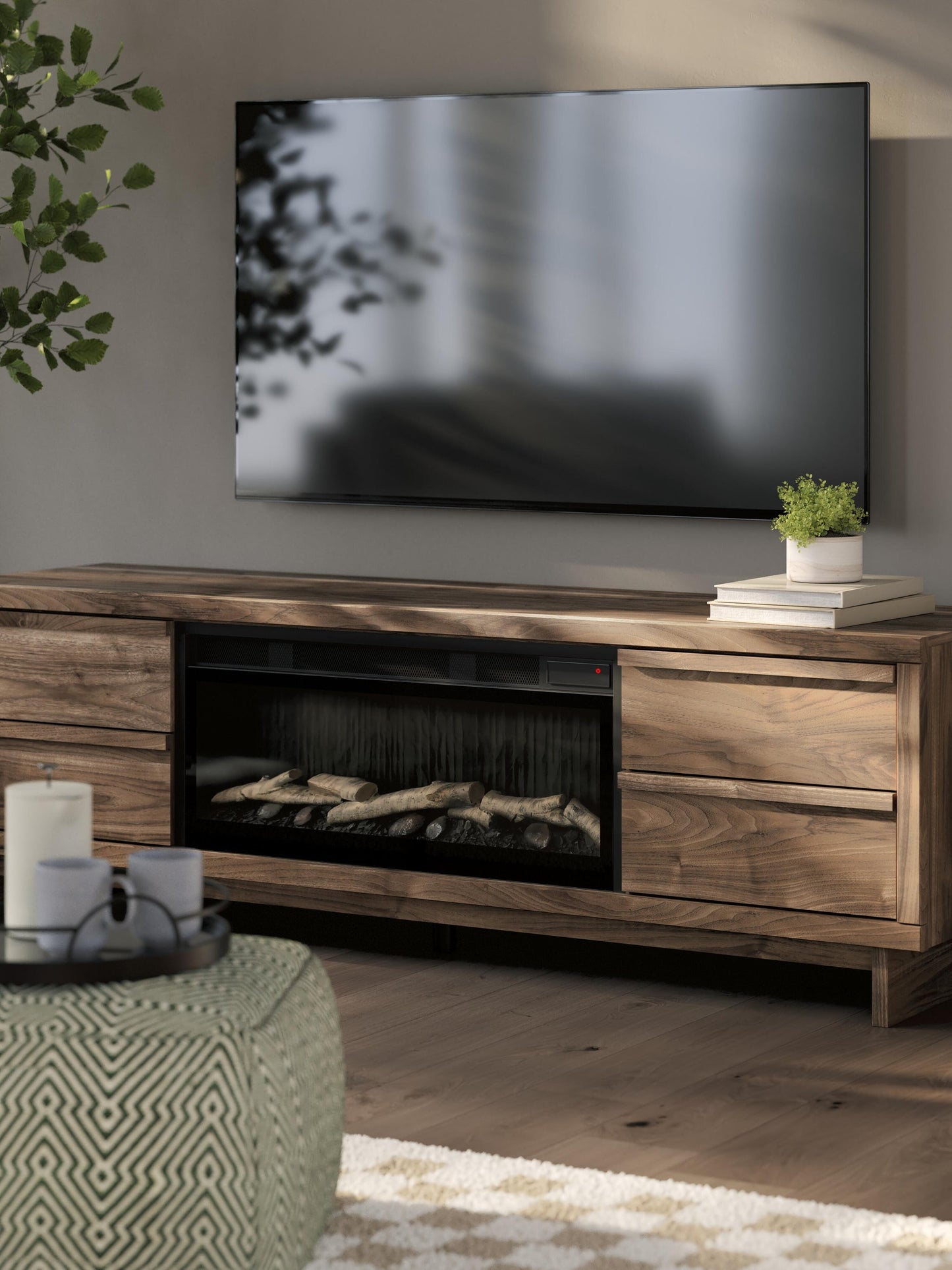 Soporte de TV Zadilyn de 72" con chimenea eléctrica