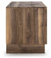 Soporte de TV Zadilyn XL con opción de chimenea