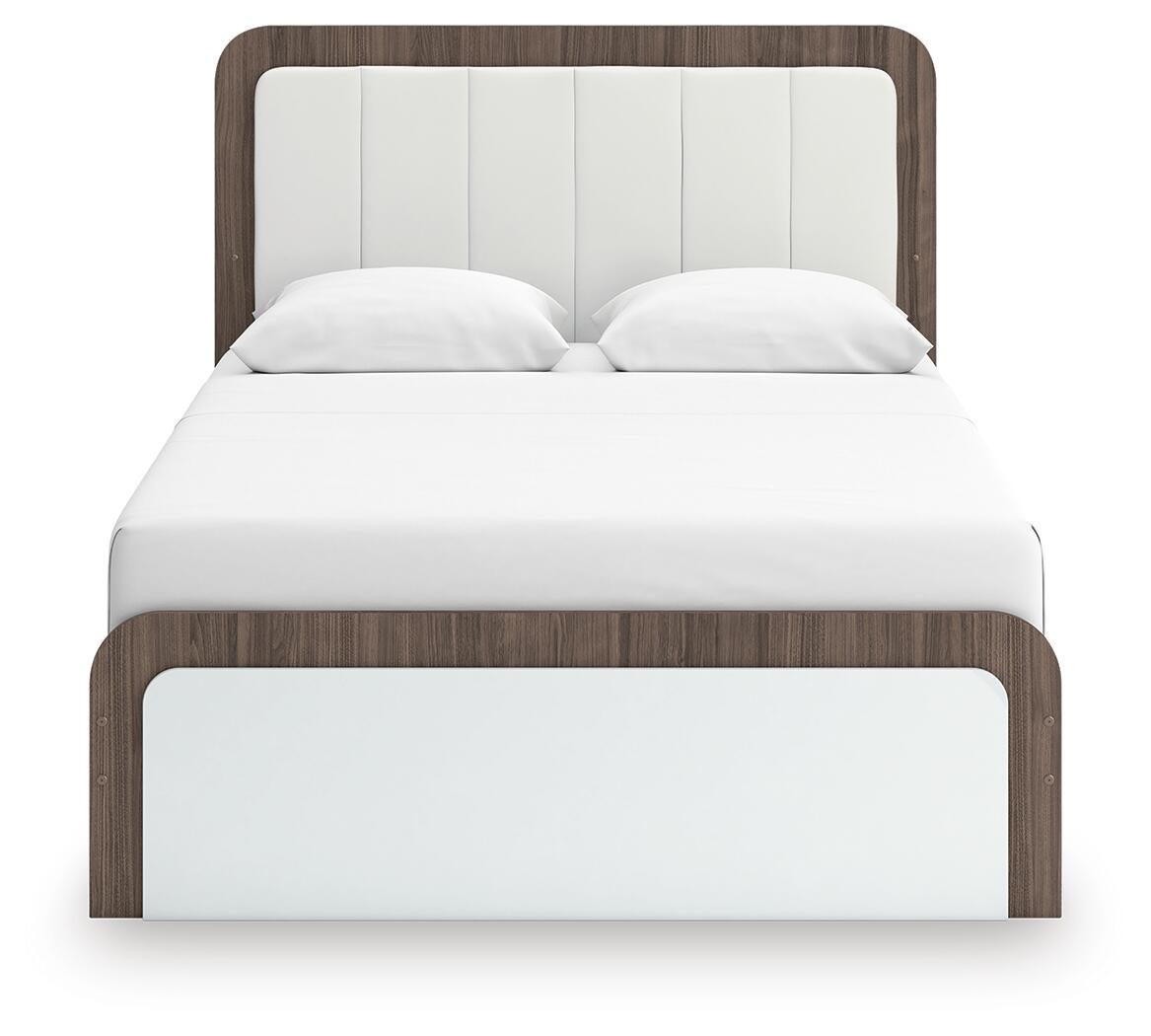 Cama tapizada Kendanport Queen