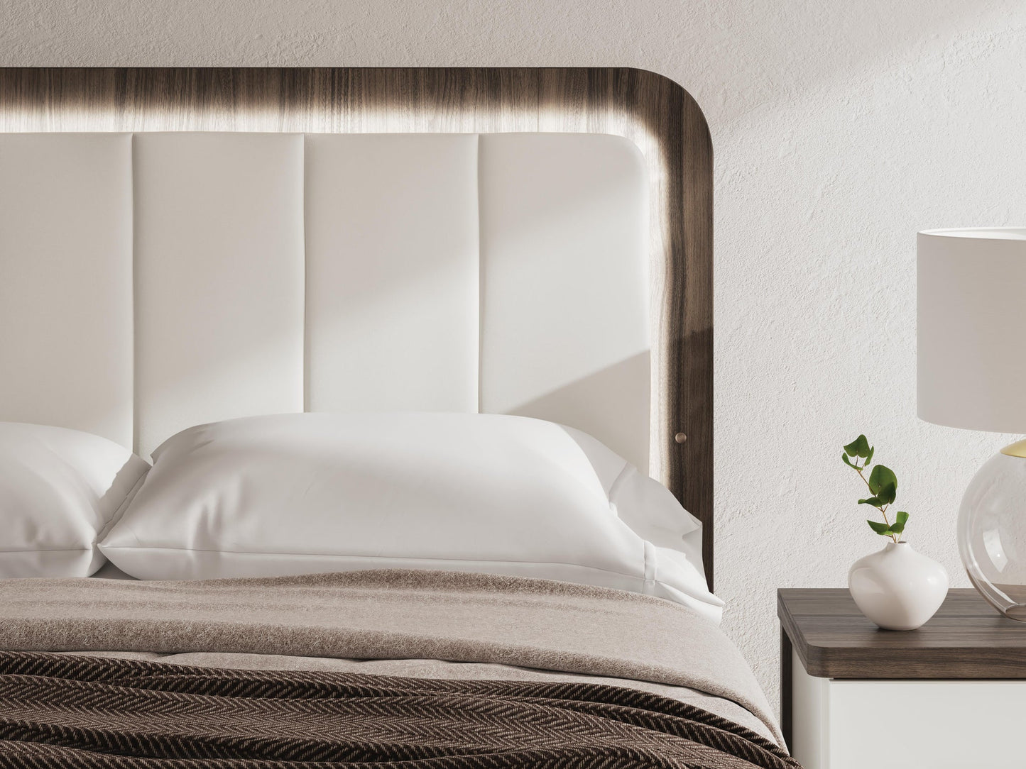 Cama tapizada Kendanport Queen