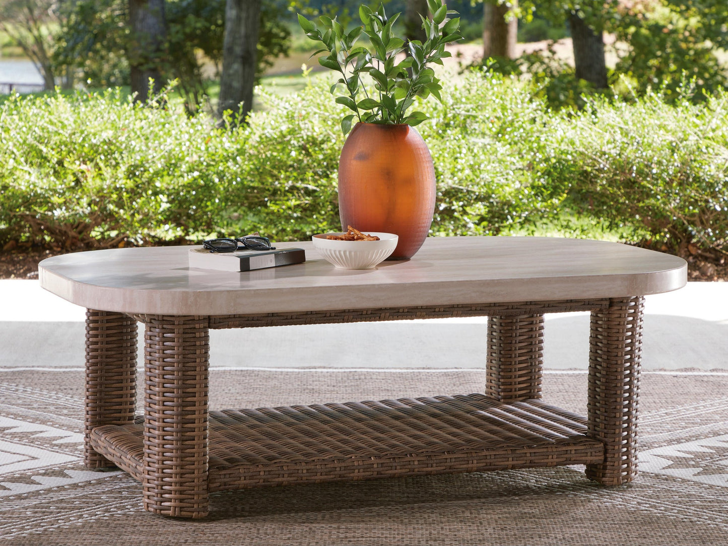 Mesa de cóctel rectangular Dolan Creek