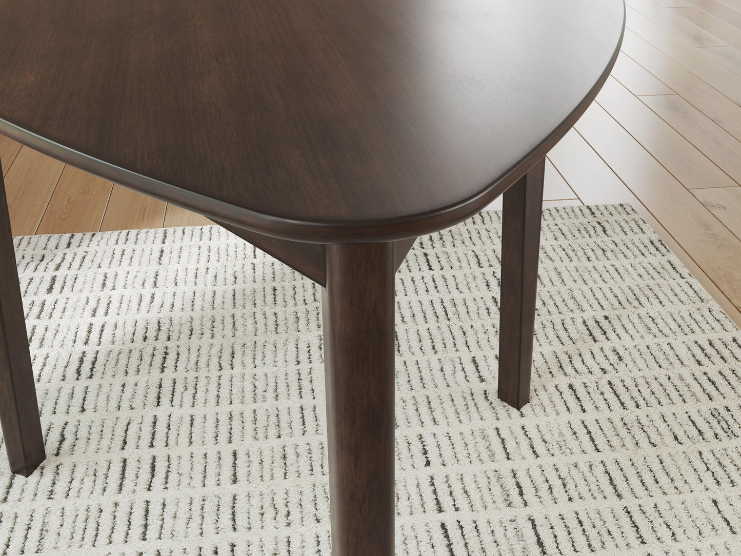 Mesa de comedor triangular Mallenette