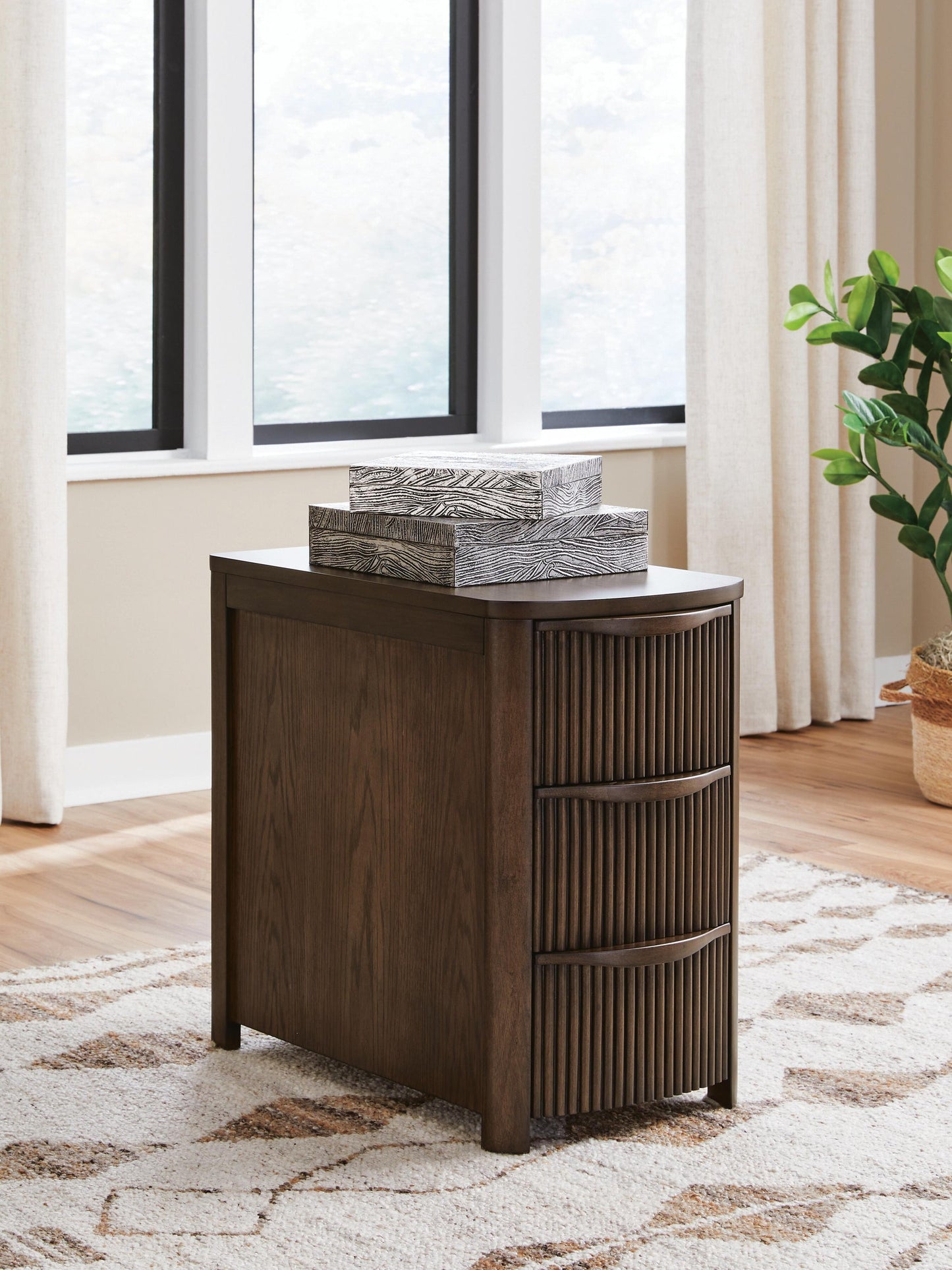 Mesa auxiliar Camdill Chair