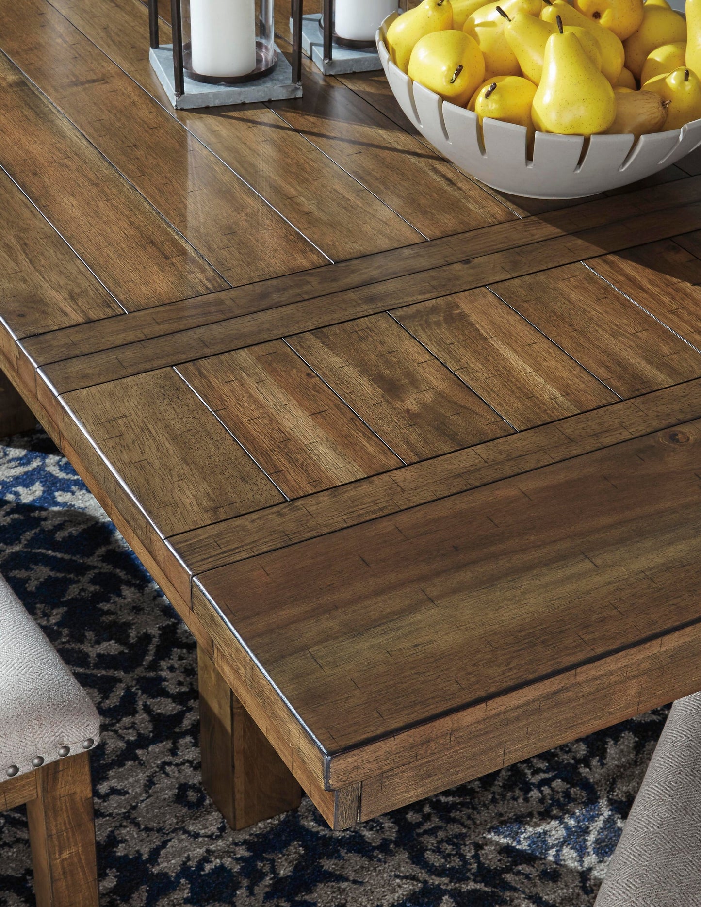 Mesa de comedor Moriville y 4 sillas