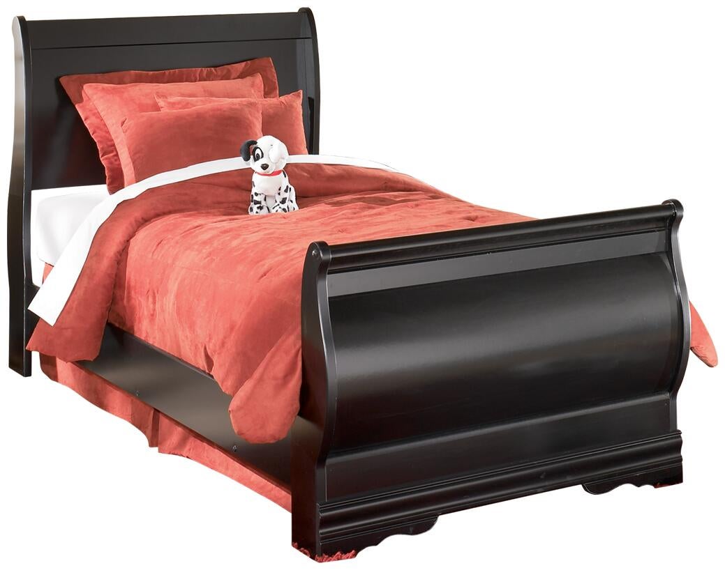 Cama doble Huey Vineyard tipo trineo con tocador con espejo, cómoda y mesita de noche