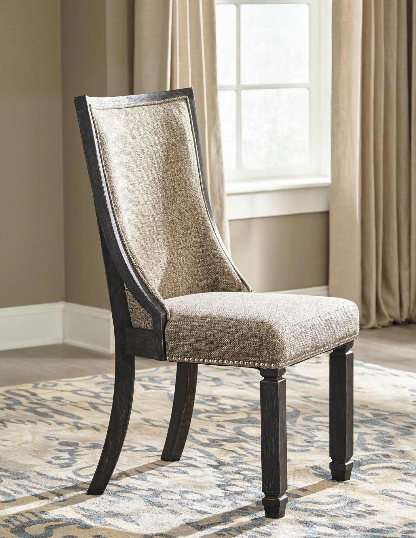 Mesa de comedor Tyler Creek y 6 sillas
