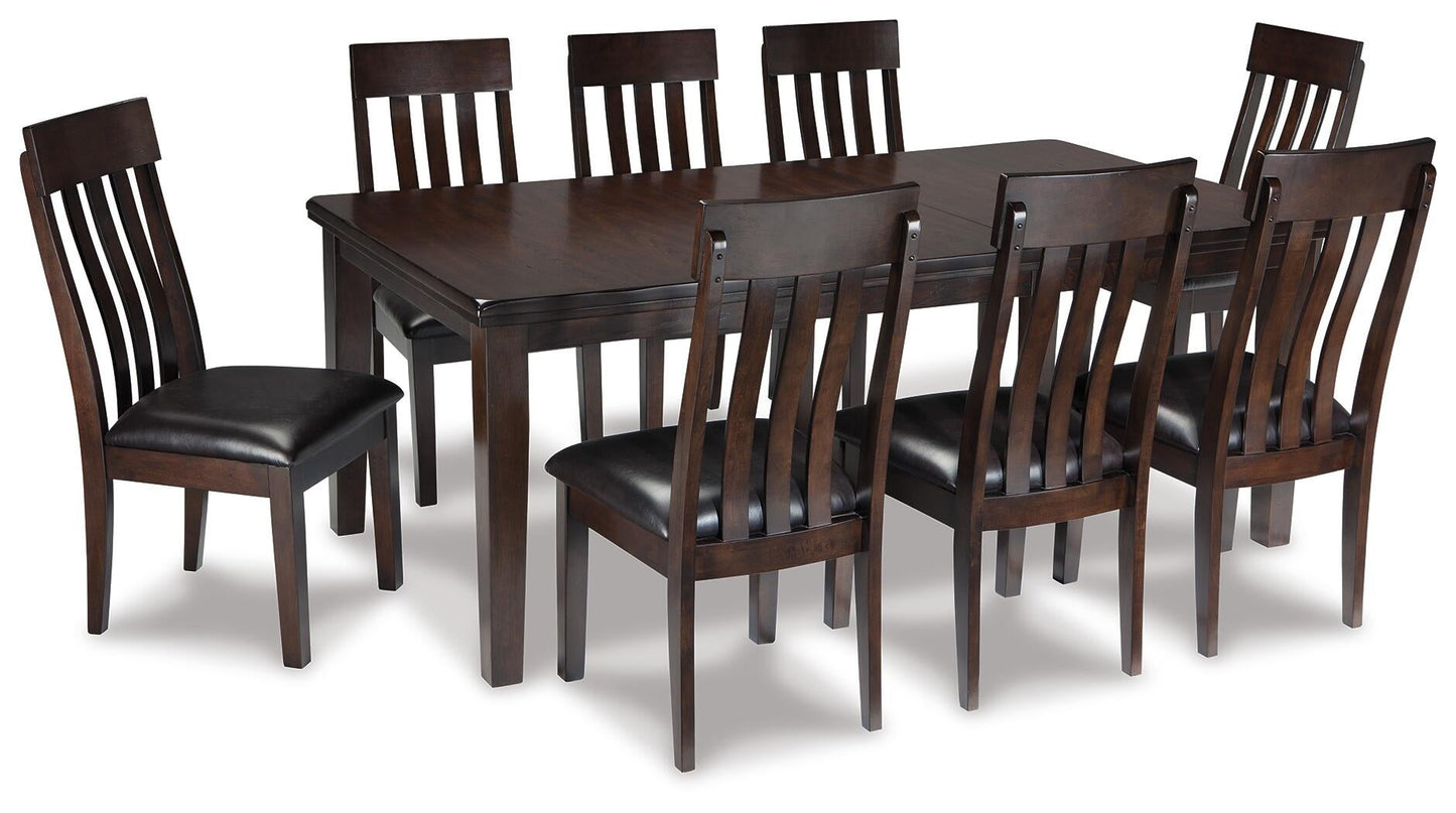 Mesa de comedor Haddigan y 8 sillas