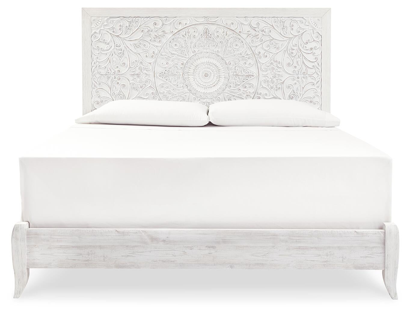Cama Paxberry tamaño King con cabecero, tocador con espejo, cómoda y mesita de noche
