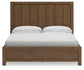 Cama Caballynn tamaño King con cabecero y almacenaje, tocador con espejo, cómoda y mesita de noche.