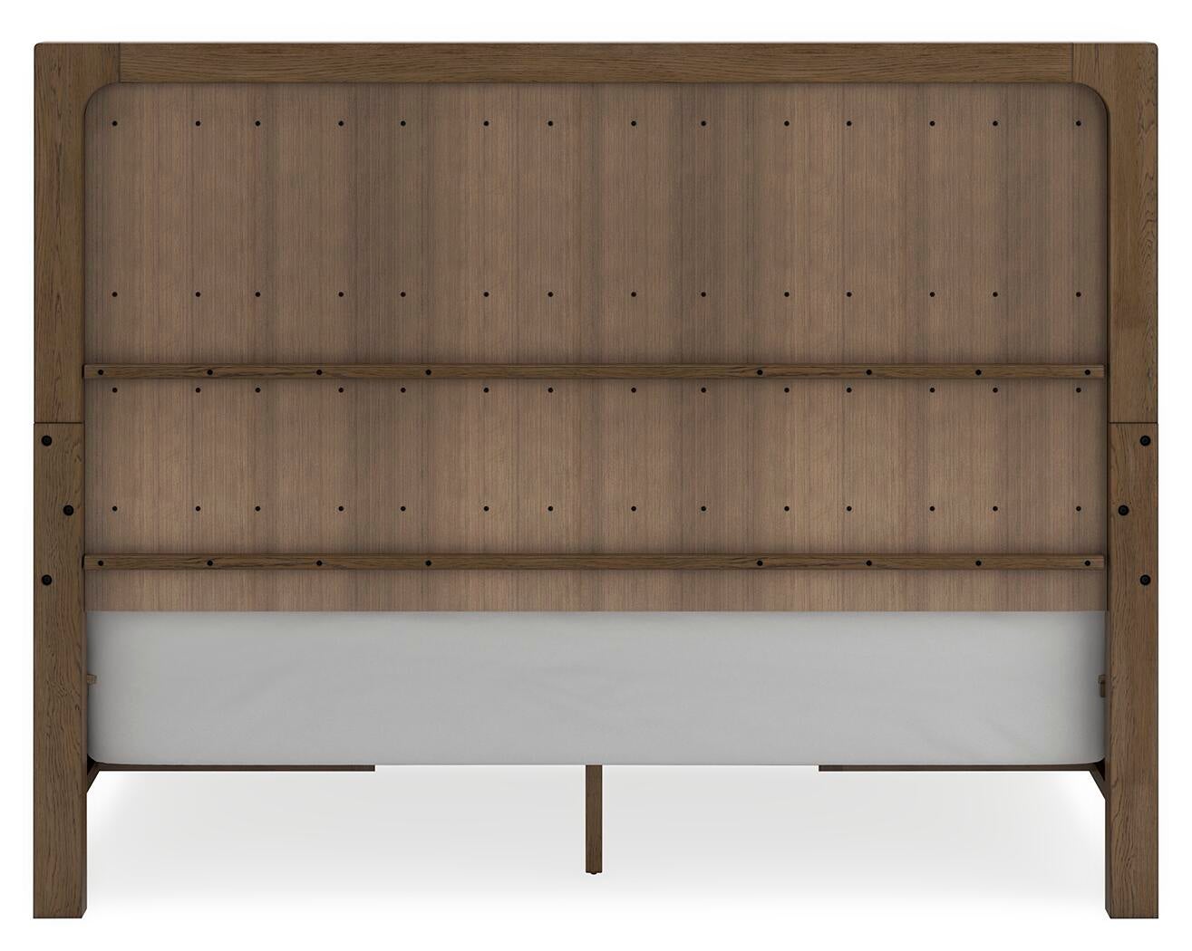Cama Caballynn tamaño King con cabecero y almacenaje, tocador con espejo, cómoda y mesita de noche.
