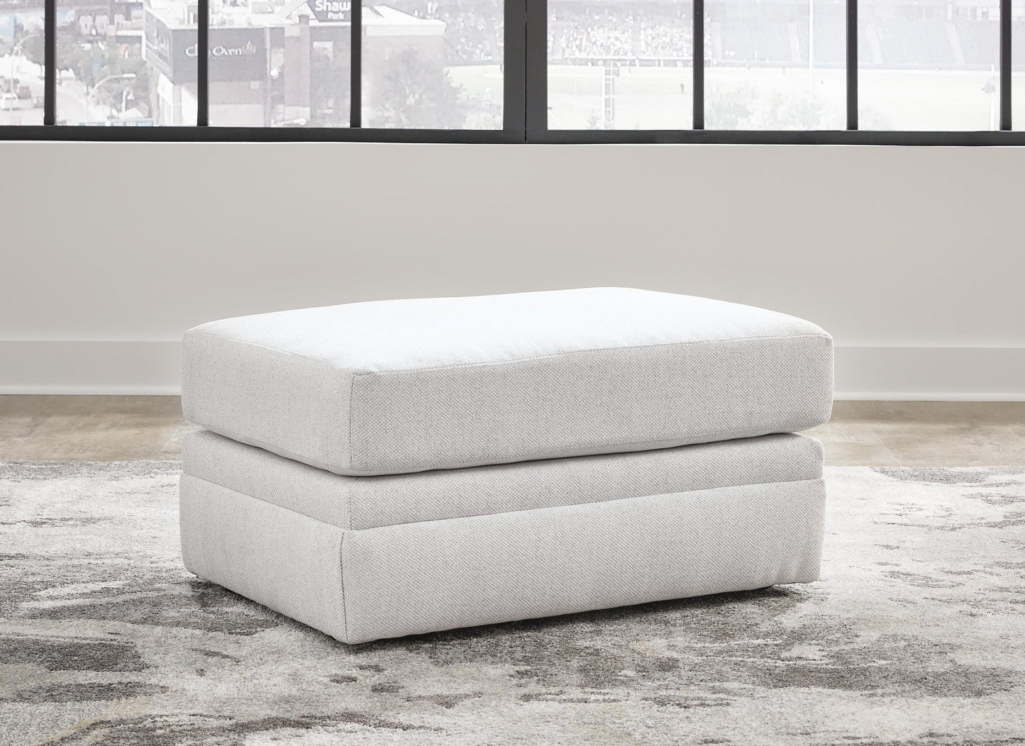 Sillón y otomana Maitelynn