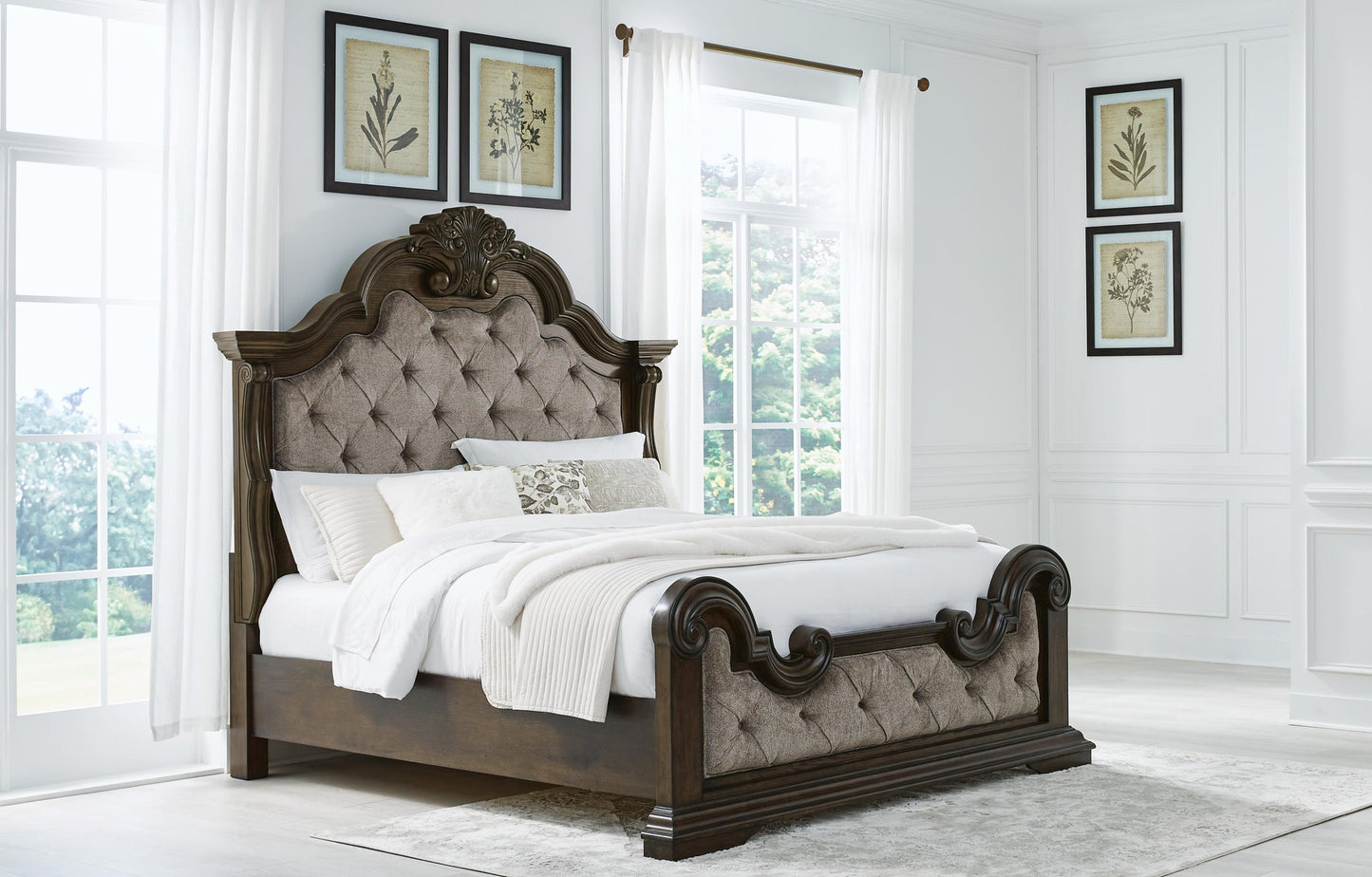 Cama tapizada Maylee tamaño California King con tocador con espejo y mesita de noche