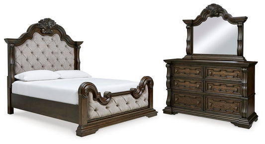 Cama tapizada Maylee tamaño California King con tocador con espejo