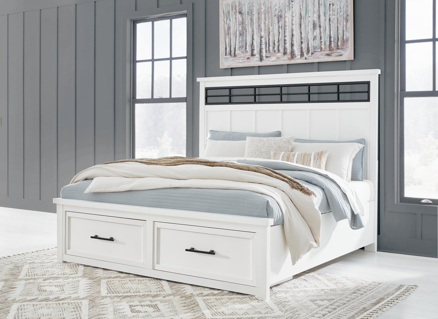 Cama Ashbryn King con almacenamiento y tocador con espejo