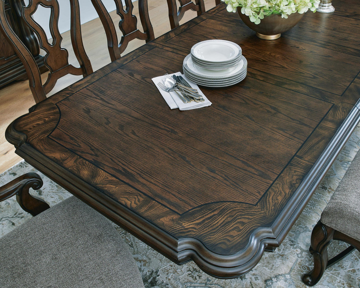 Mesa de comedor Maylee y 10 sillas