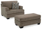 Sofá chaise longue, sillón y otomana Stonemeade