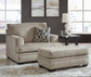 Sofá chaise longue, sillón y otomana Stonemeade