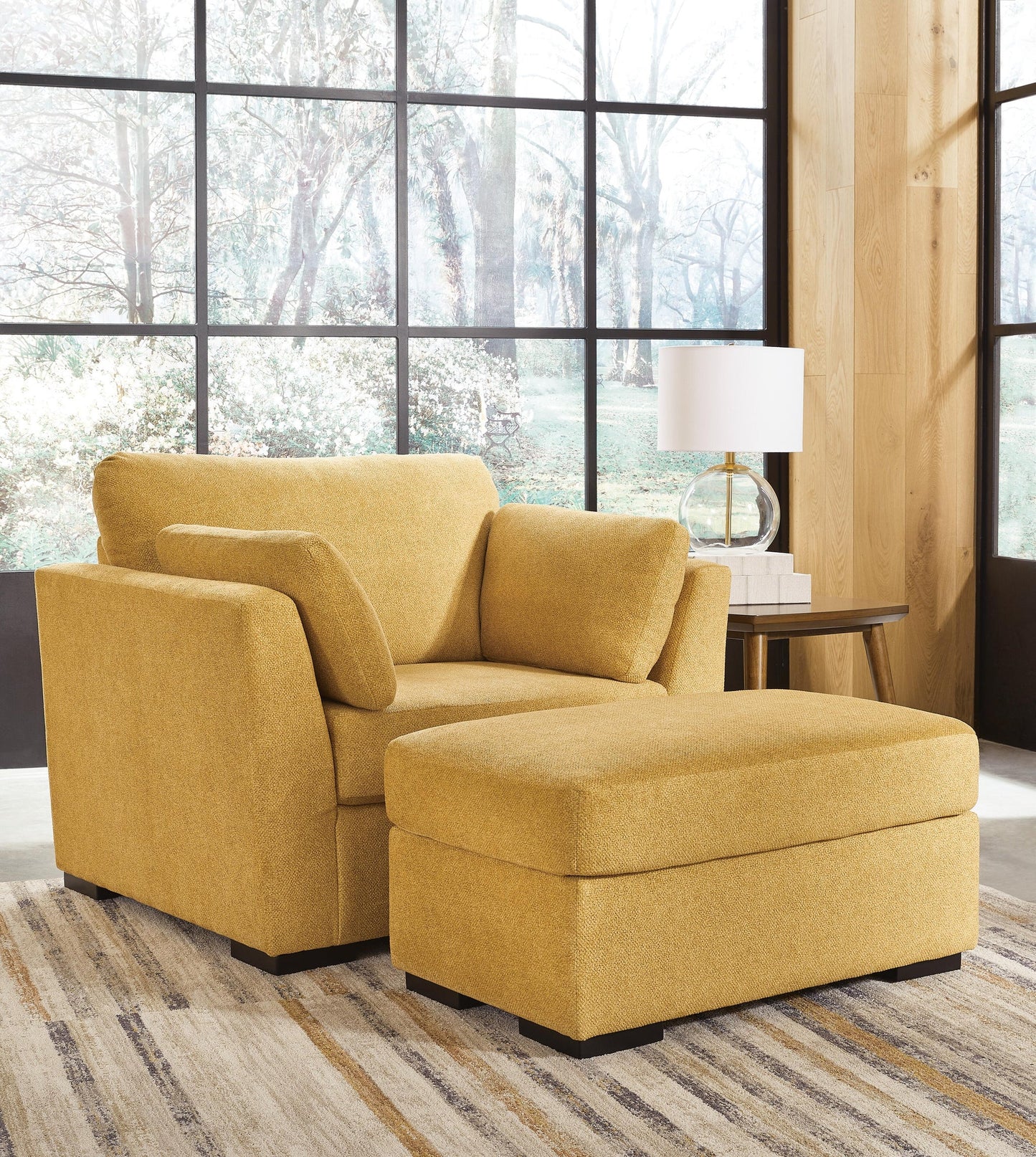 Sillón y otomana Keerwick