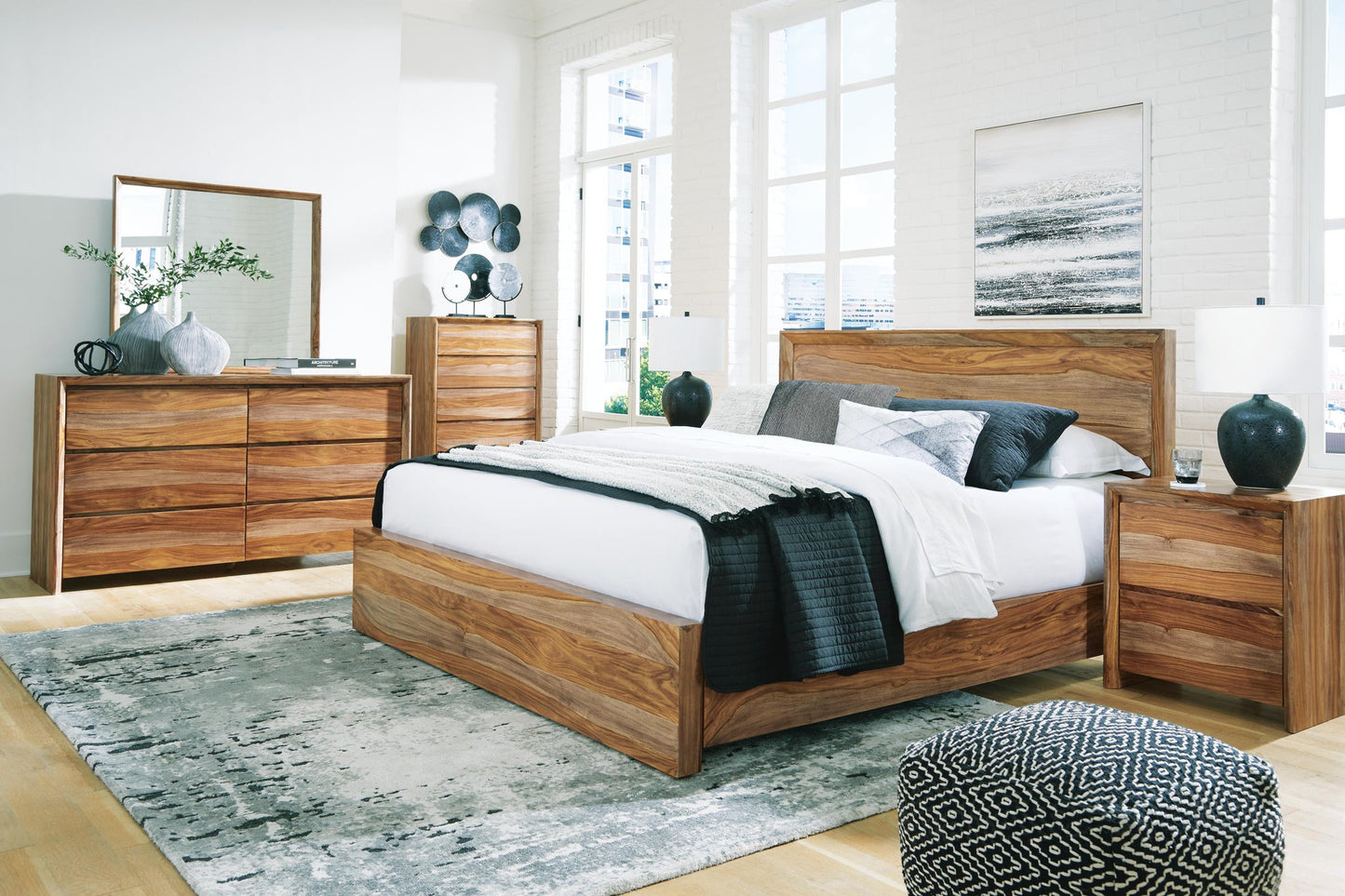 Cama tamaño king Dressonni con cabecero y tocador con espejo
