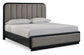 Cama tapizada Rowanbeck tamaño California King con tocador y mesita de noche con espejo