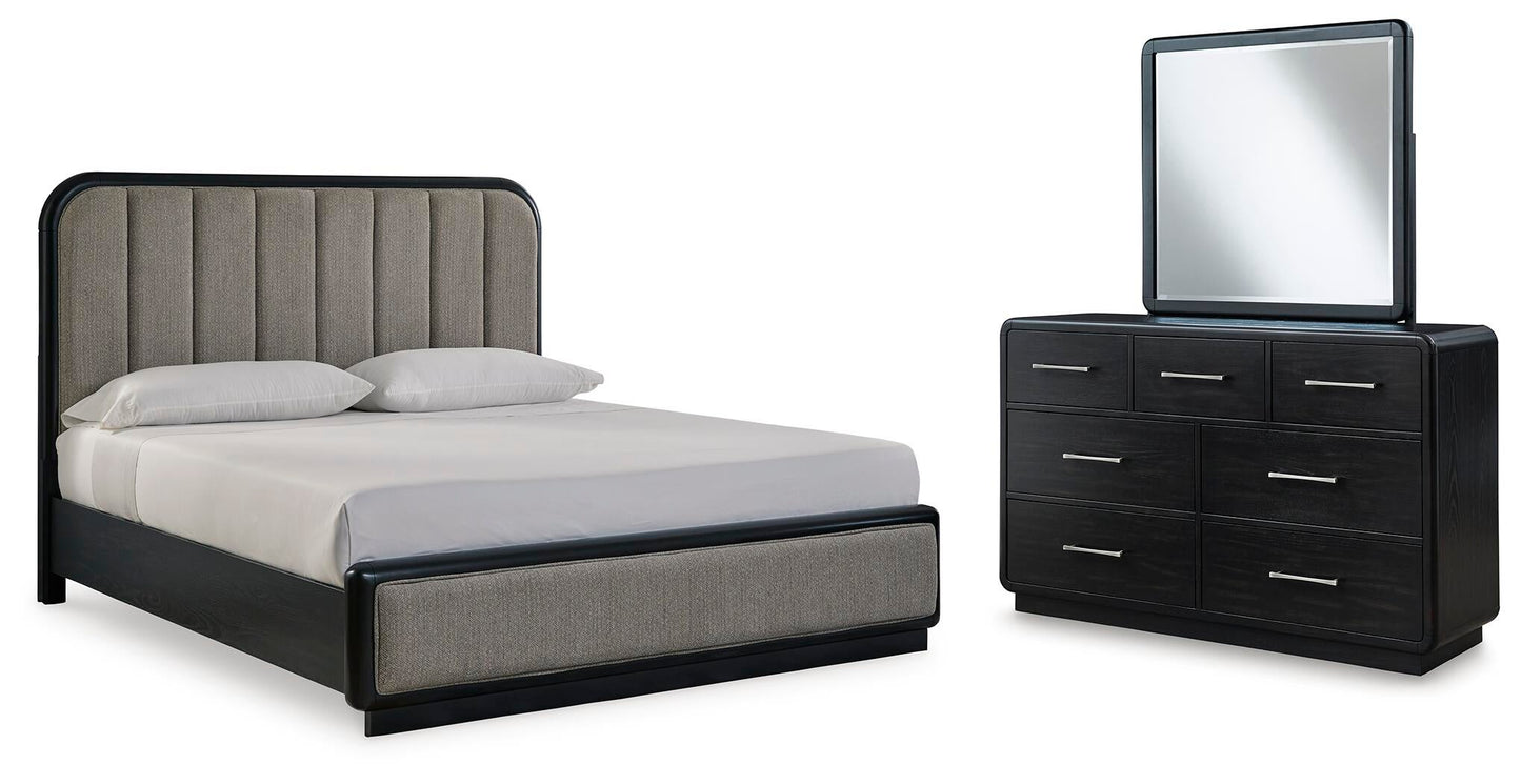 Cama tapizada Rowanbeck tamaño California King con tocador con espejo