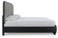 Cama tapizada Rowanbeck tamaño California King con tocador con espejo