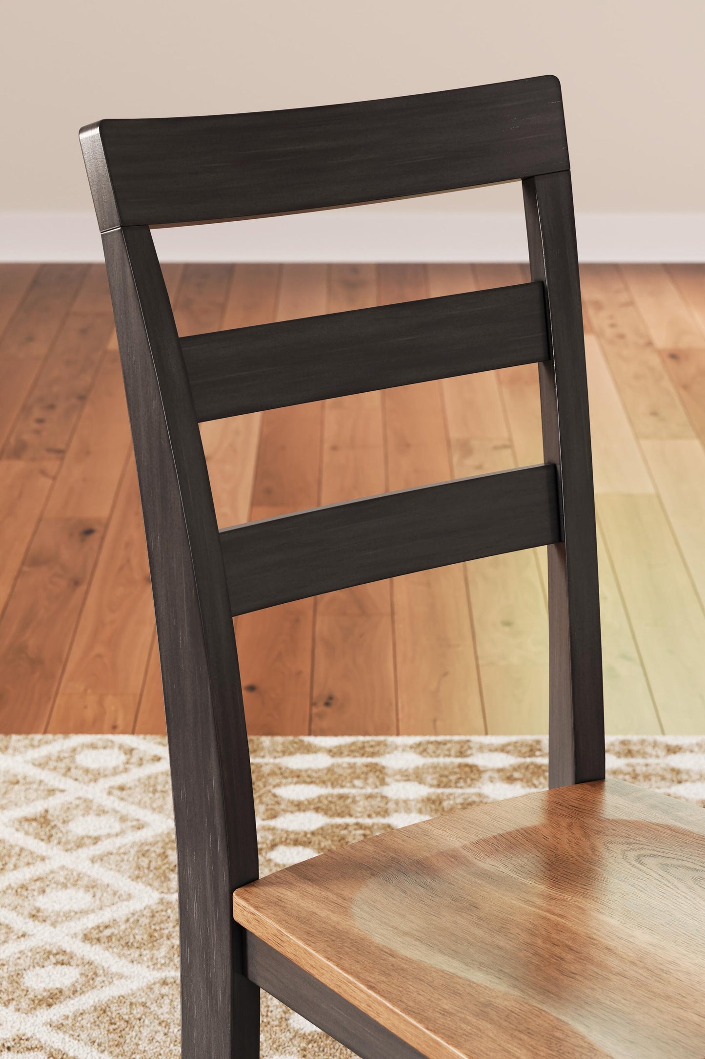 Mesa de comedor Gestaven y 2 sillas