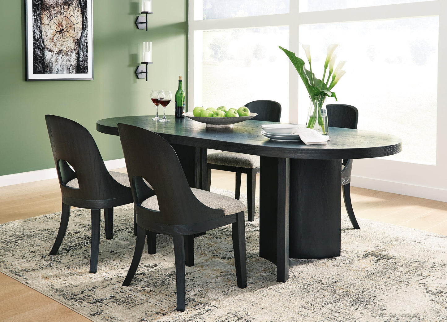 Mesa de comedor Rowanbeck y 4 sillas