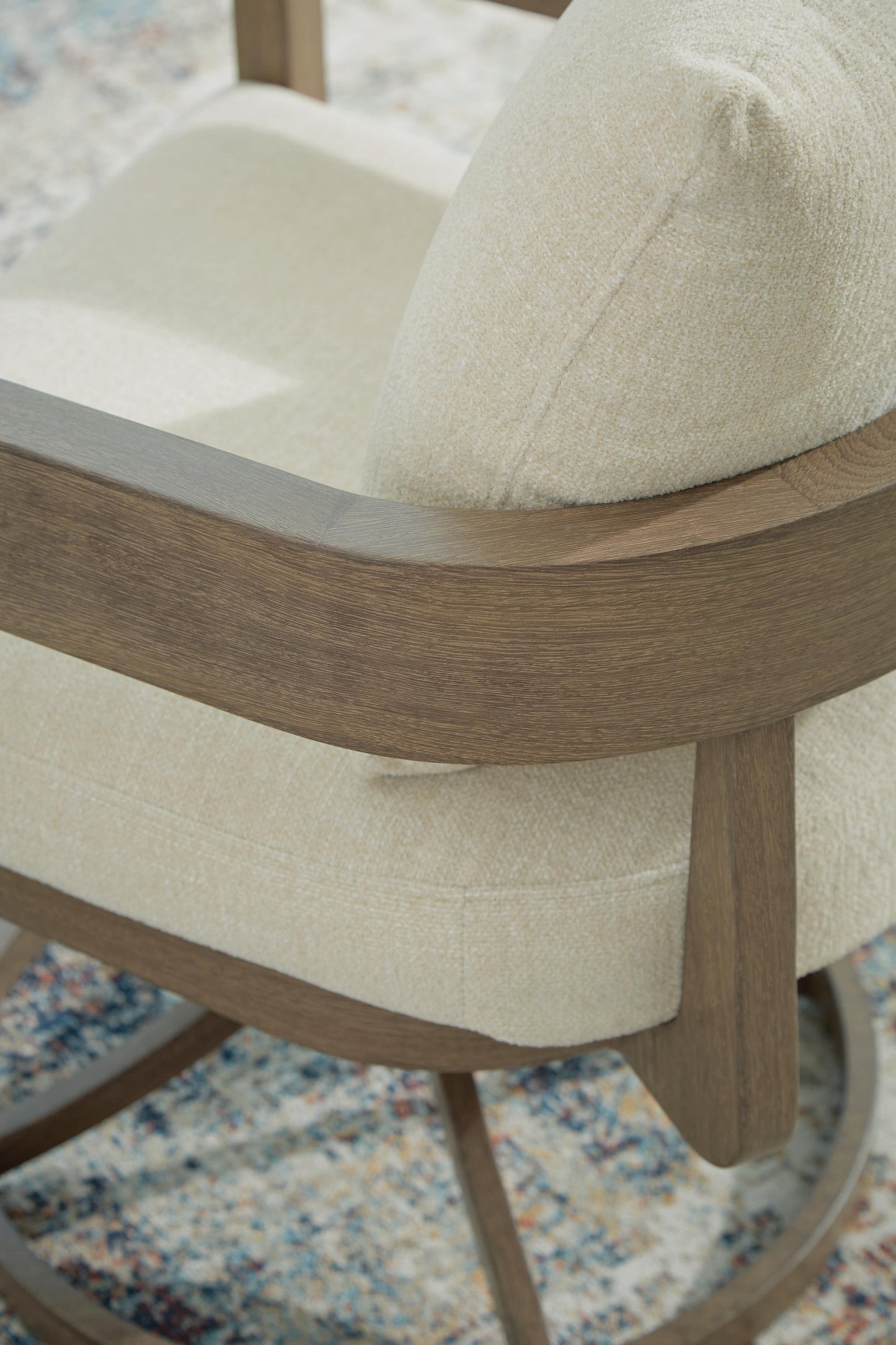 Sillón giratorio Serene Bay con cojín (2/CN)